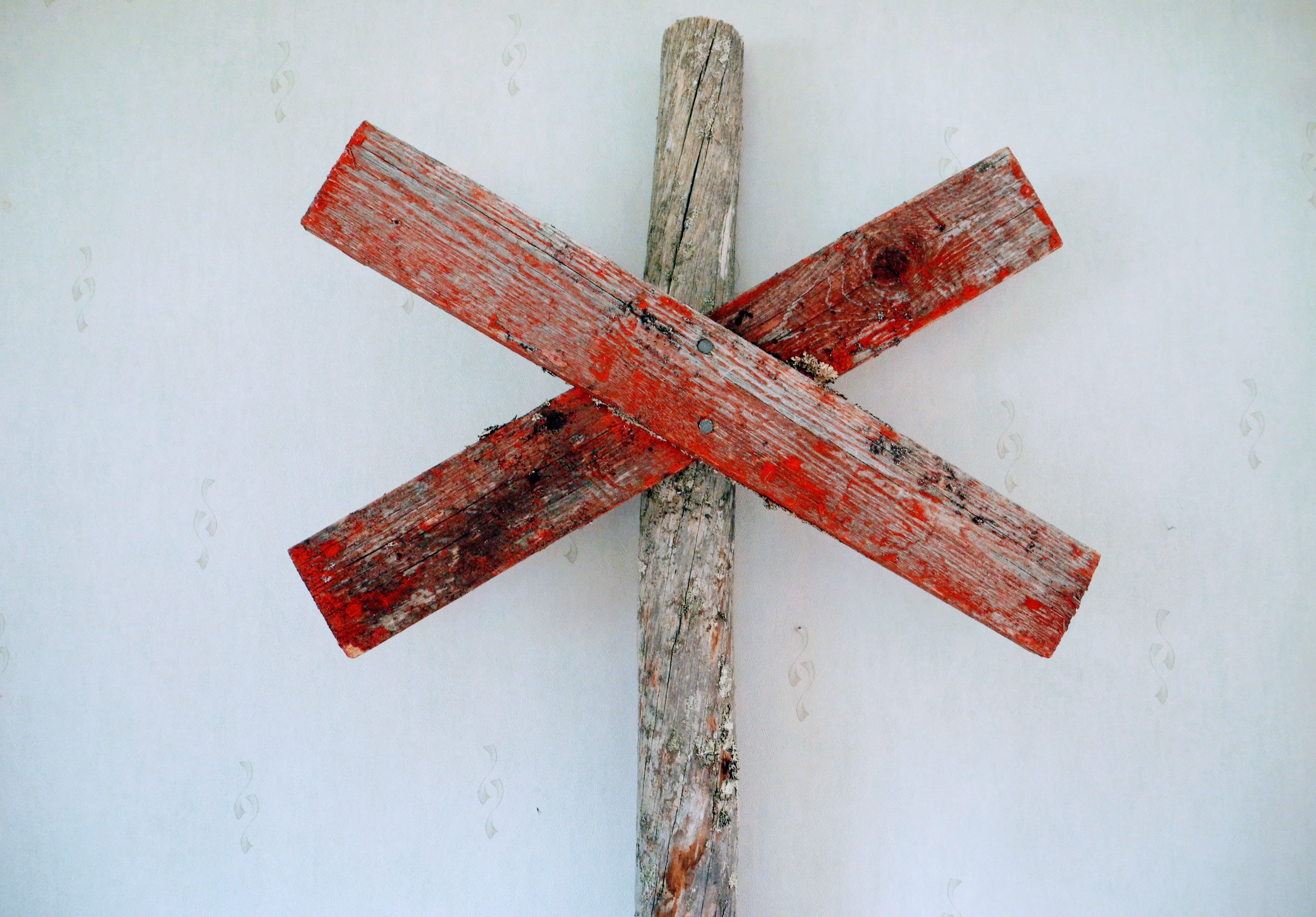 Skoterleder i vinterlandskap nära Lofsdalen